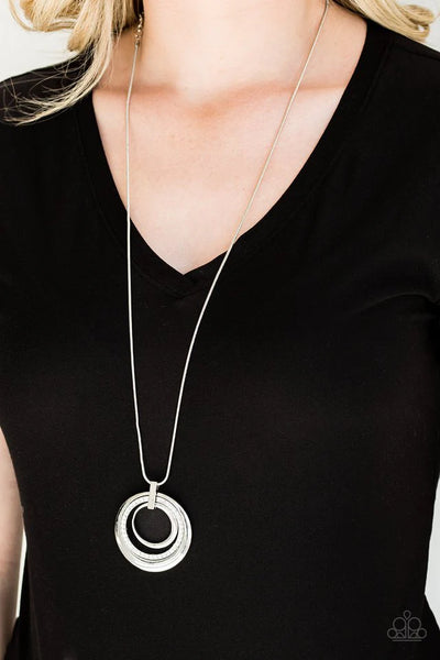 Paparazzi Gather Around Gorgeous