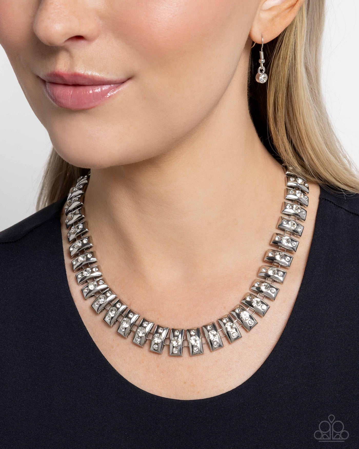 Paparazzi Officially Opulent- White