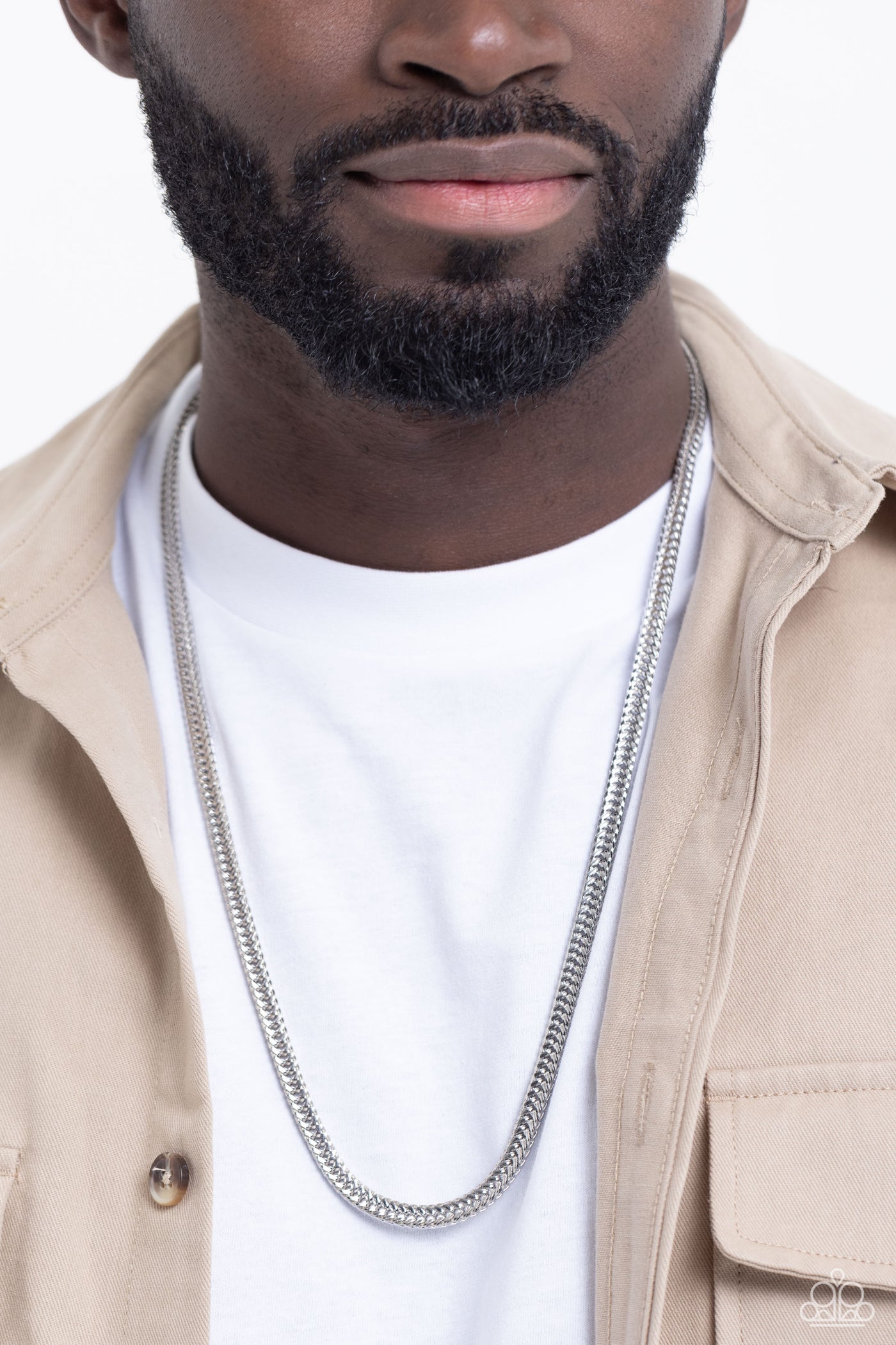 Paparazzi Downtown Defender - Silver