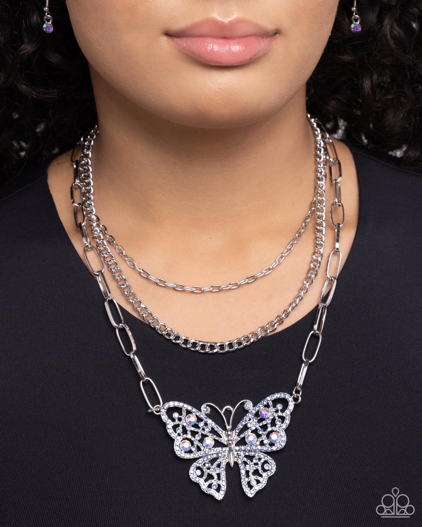 Paparazzi Winged Wonder