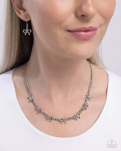 Paparazzi BOW the Knee