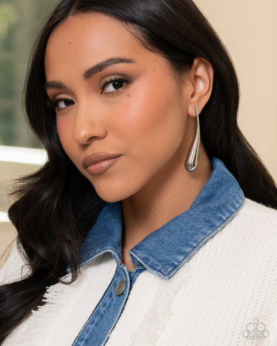 COMING SOON Paparazzi Elongated Effort - Silver