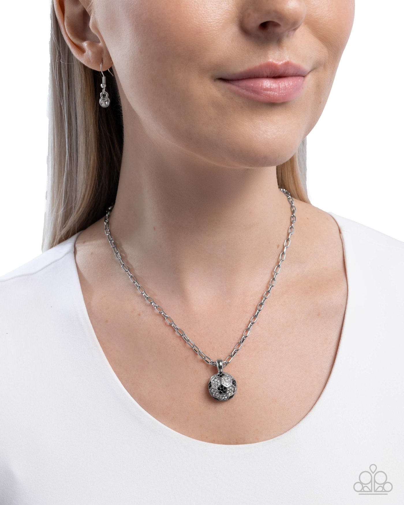 Paparazzi Soccer Pitch - Black