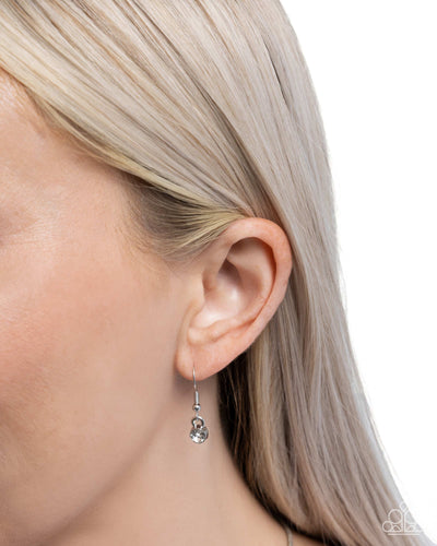 Paparazzi Throw a Softball - Yellow