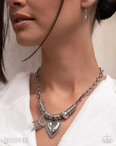 Paparazzi Sunset Sightings Fashion Fix - August 2025