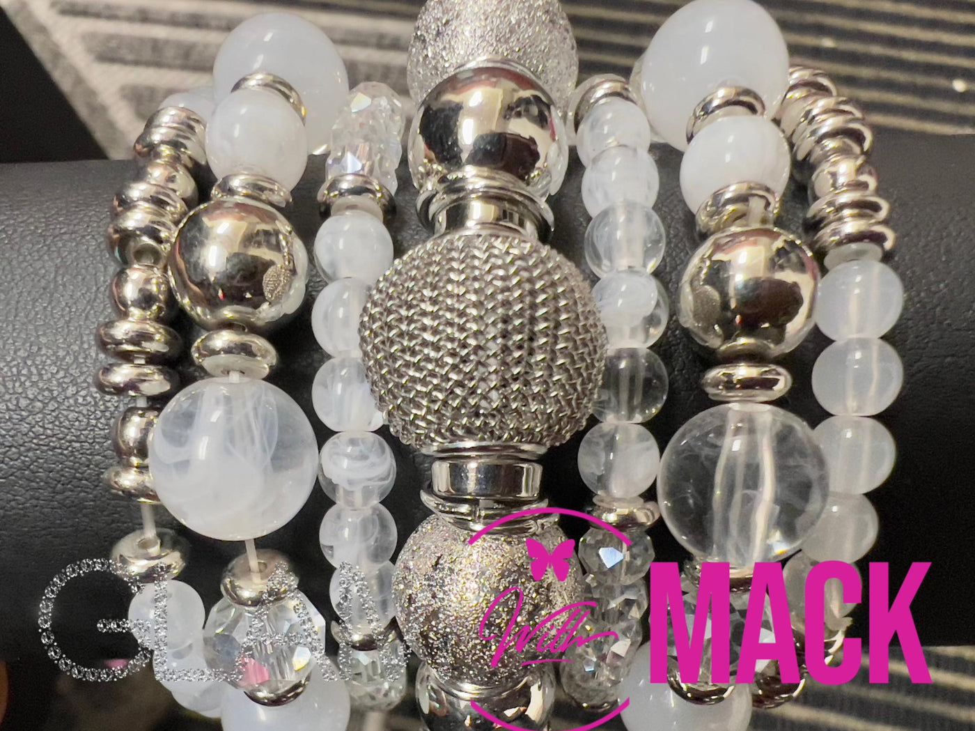 WHITE AND SILVER SWEETSTACK