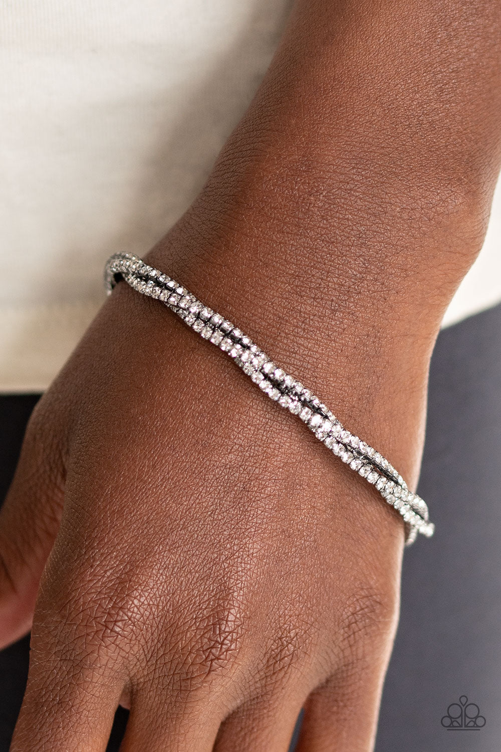 Paparazzi Glitzy Gleam