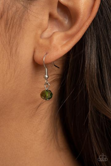 Paparazzi Fashionista Week - Iridescent Shimmer