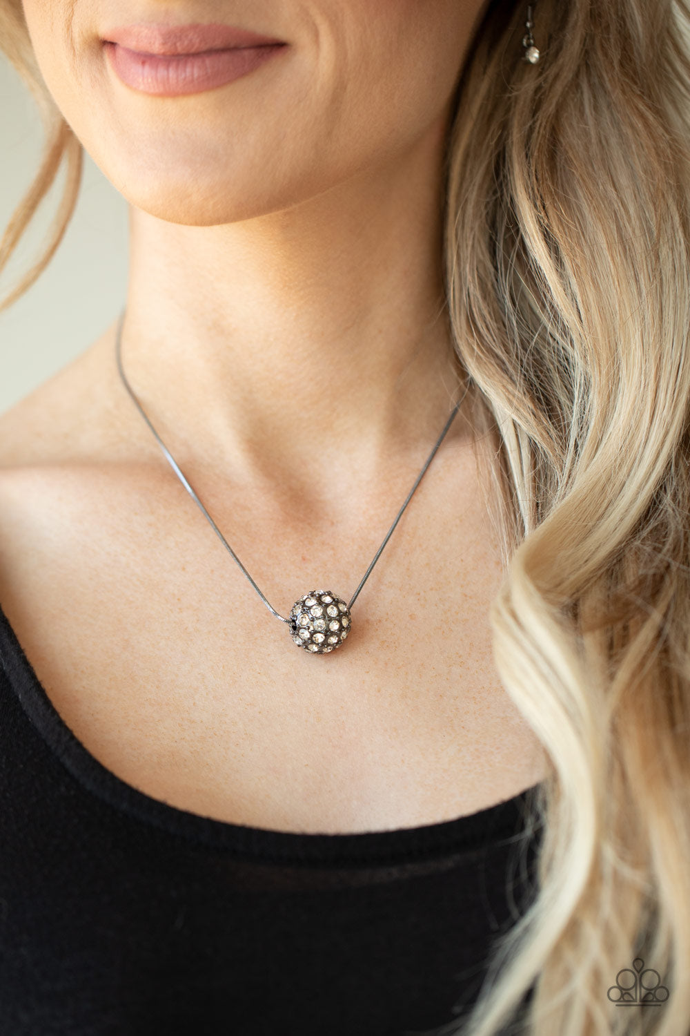 Paparazzi Come Out of Your BOMBSHELL