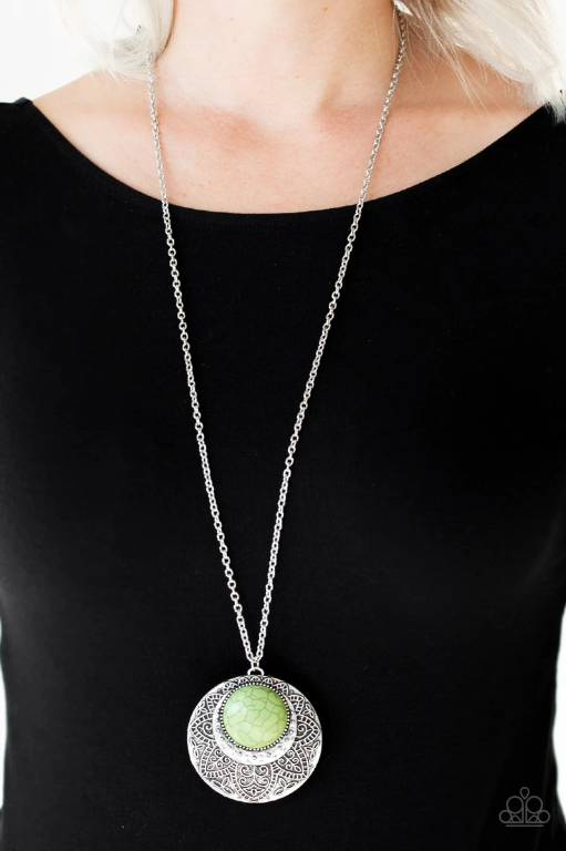 Paparazzi Medallion Meadow